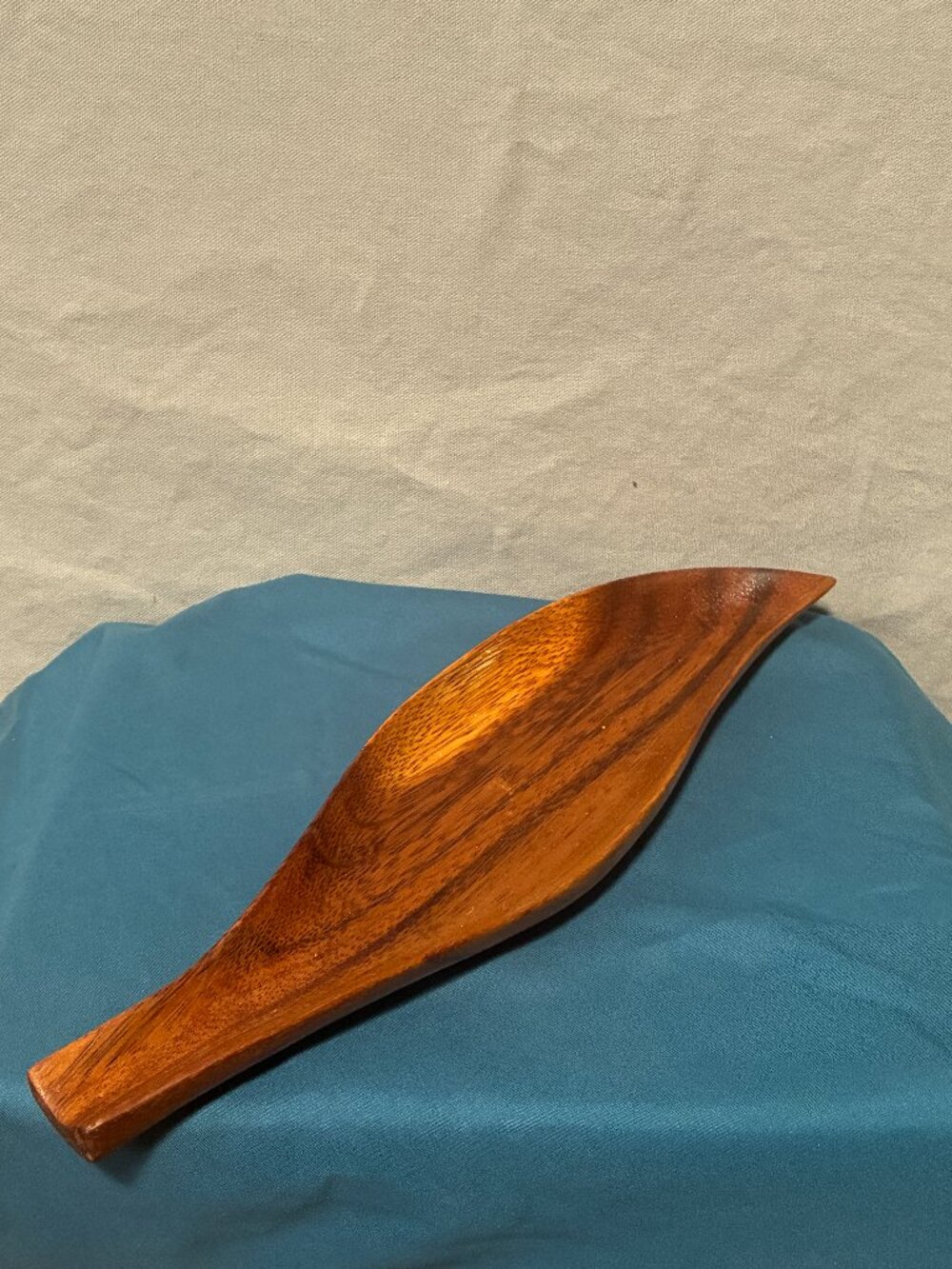 Vintage Monkey Pod Wooden Swirl Boat Serving Bowl Tray 11” L. Autumn Fall Decor.